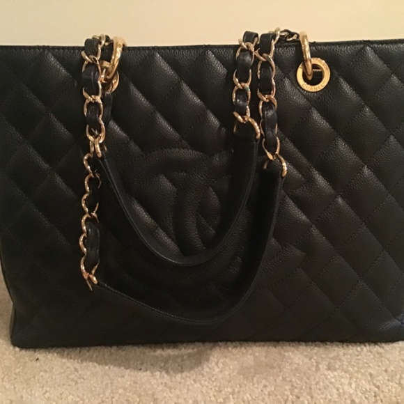 CHANEL Bag - Picture 2 of 16